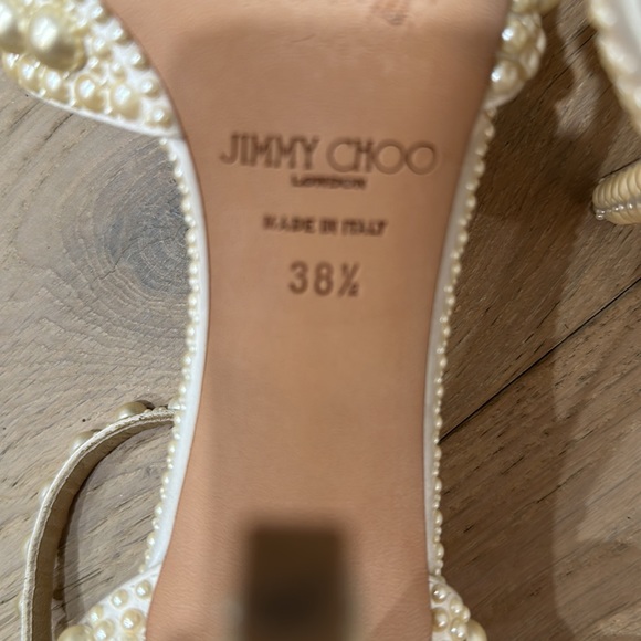 Like NEW! Jimmy Choo pearl heals - Picture 8 of 8